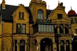 Keg Mansion in Toronto | The Legend and Ghost of Lillian's Maid