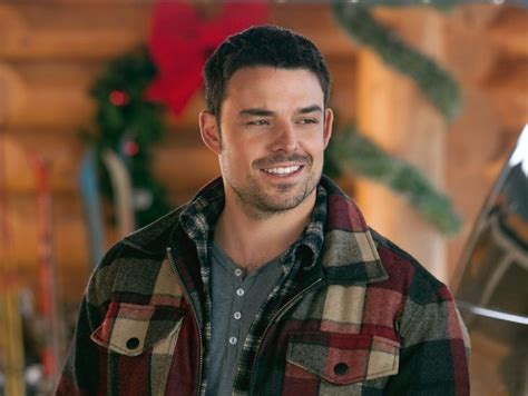 Catching up with Hallmark actor Jesse Hutch - Digital Journal