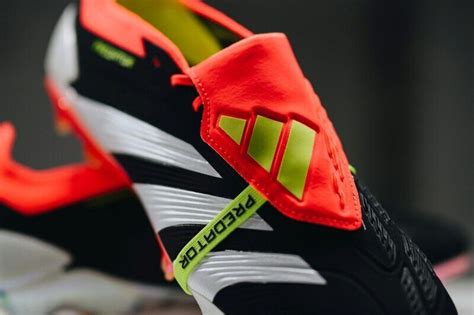 Modern Updated Football Boots : predator 24