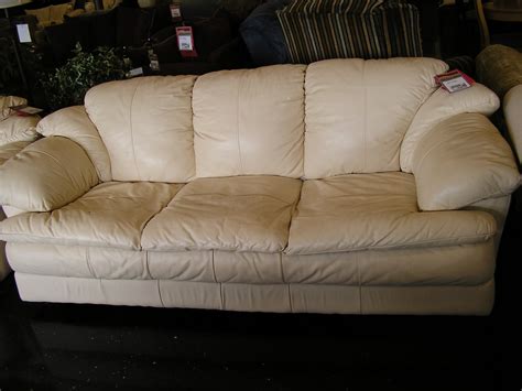 From Ubberhaus, a cream colored leather sofa for only $495! Measures 87 ...