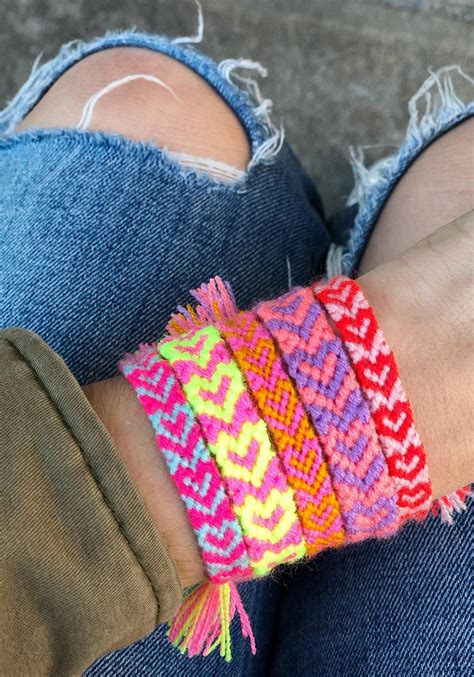 How to Make Chevron Friendship Bracelets