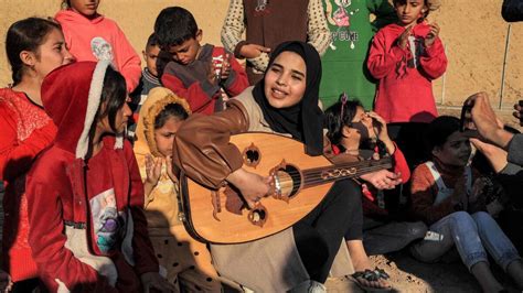 Music gives Gaza children respite from horrors of war - News | Khaleej ...