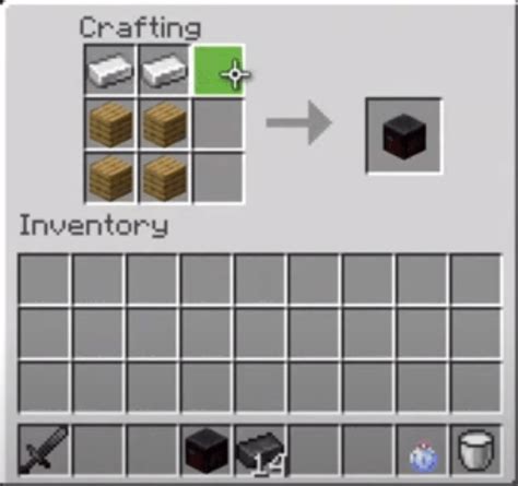 How To Make A Smithing Table In Minecraft (And Use It)