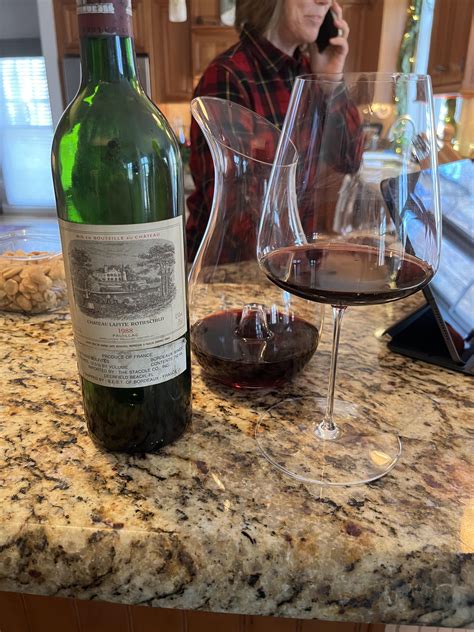 ‘88 Lafite. A great reason to start drinking at noon on Christmas Eve : r/wine