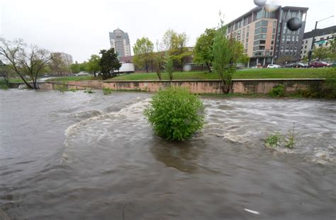 Denver area in for stormy afternoon, according to National Weather Service