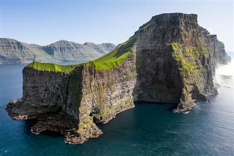 Kallur lighthouse on Kalsoy • Road Tripster