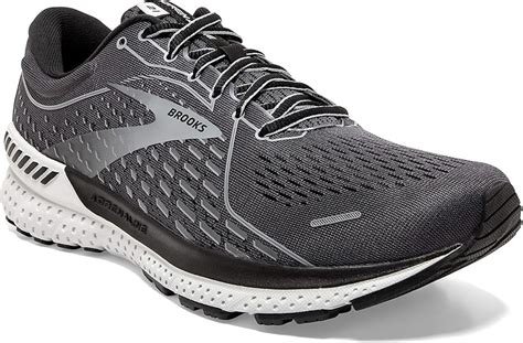 8 Best Running Shoes for Metatarsalgia for 2021 with Buying Guide - The GloRun