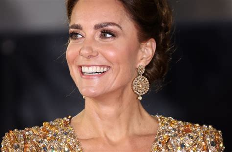 Kate Middleton, sopracciglia perfette: foto della sua trasformazione - Amica