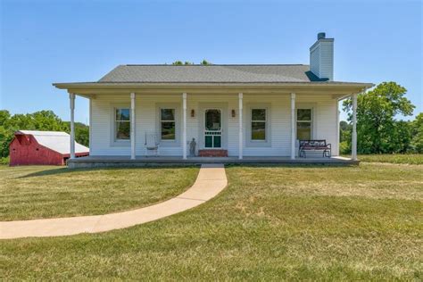 Hillsboro, MO Real Estate - Hillsboro Homes for Sale | realtor.com®