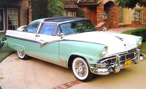 1956 Ford Crown Victoria - Information and photos - MOMENTcar