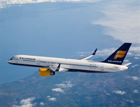 Boeing 757-200 | Icelandair