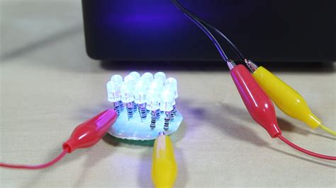 DIY GLOWING BUBBLE LIGHT - How to Make Your Own Futuristic Desk Light ...