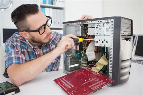 Aprende Reparación de Computadoras con este Curso Online - Educación Universitaria y Becas