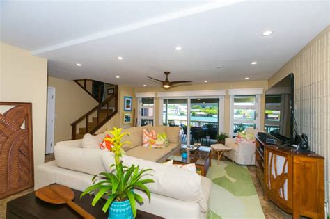 Island Style Waterfront Home On Oahu - Hawaii Real Estate Market ...