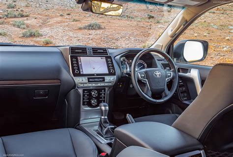 2022 Toyota Land Cruiser Prado | DailyRevs.com