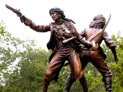 Anne Bonny and Mary Read Bronze Statue, Bahamas | Pirate woman, Pirates, Pirate history