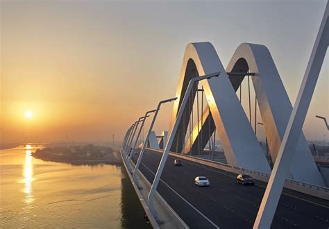 Hufton + Crow | Projects | Sheikh Zayed Bridge