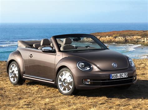 New Car Review: 2013 Volkswagen Beetle Convertible 70s Edition