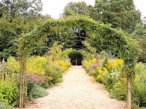 A GUIDE TO NORTHEASTERN GARDENING: Early Fall at Planting Fields Arboretum State Historic Park ...