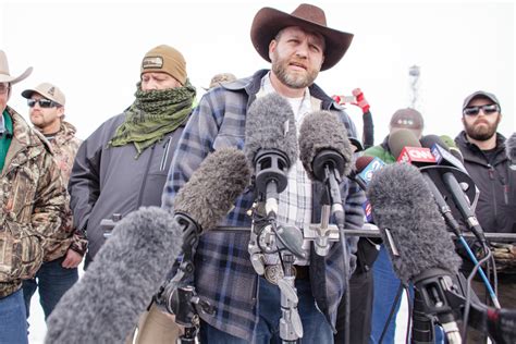 Oregon militia damage refuge with new road, have been traveling to rally 'constitutional' sheriffs