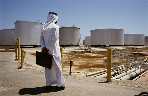 The US–Saudi Story, Through the Eyes of an Aramco ‘Brat’ | Keija Parssinen | The New York Review ...