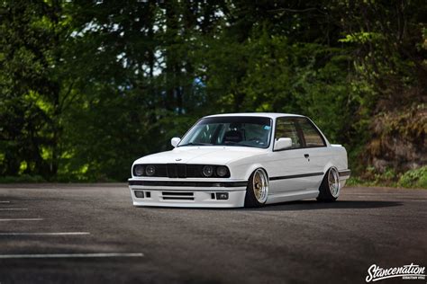 Online crop | white BMW E34, BMW, BMW E30, StanceNation, camber HD wallpaper | Wallpaper Flare