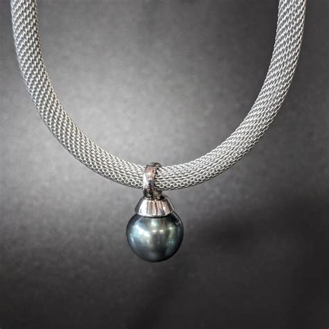 Tahitian Pearl Pendant