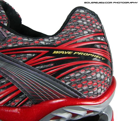 mizuno wave prophecy review