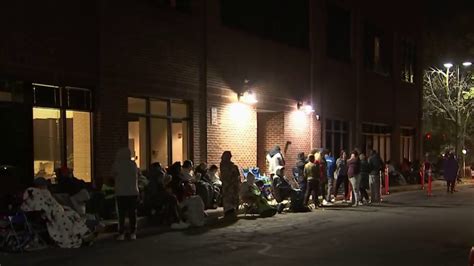 People wait overnight for housing help in Loudoun County – NBC4 Washington