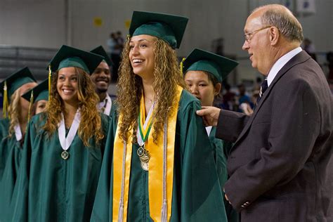 2012 DMPS Graduations | Hoover High School celebrates their … | Flickr