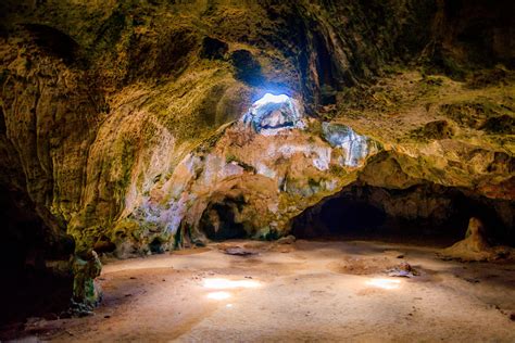 Aruba Arikok National Park | Quadirikiri & Fontein Caves | Aruba.com