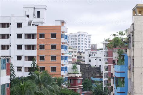 viejos edificios residenciales en la ciudad de dhaka en bangladesh ...