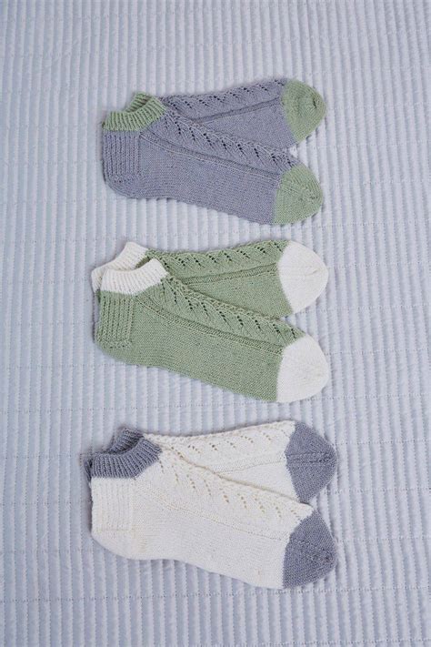 Ladies Ankle Socks | The Knitting Network