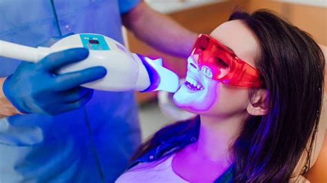 Laser Teeth Whitening vs Zoom Teeth Whitening – Which Is Better? - Parkdale Family Dental