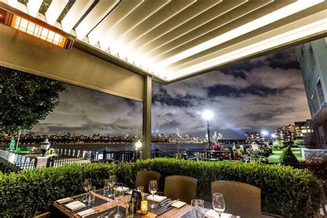 12 Best Restaurants in Edgewater, NJ 2023 (Best Food)