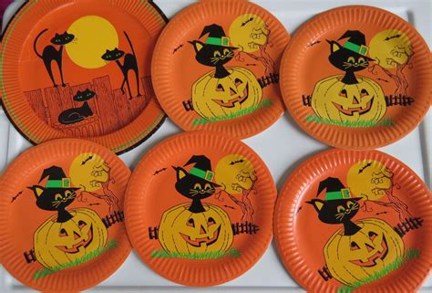 Vintage Halloween Paper Plates for Decorating or Crafting | Etsy | Halloween paper, Vintage ...