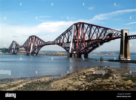 Forth Railway Bridge Construction High Resolution Stock Photography and Images - Alamy