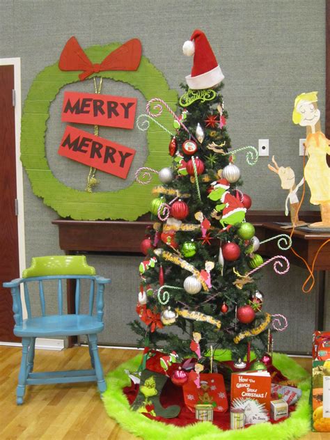 Whoville Christmas Party Decorations. | Office christmas decorations ...