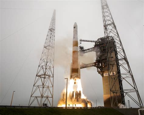 US Air Force Launches Advanced GPS Satellite into Orbit | Space