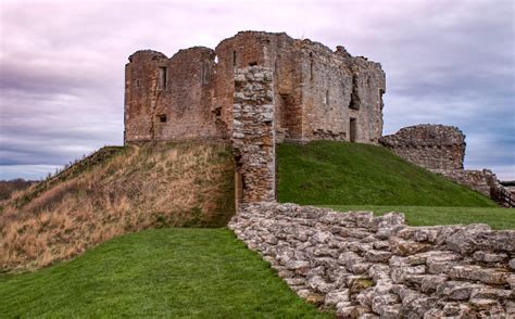 Duffus Castle | Visitor Information | Castles History