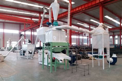 Poultry Feed Mill Equipment, Feed Grinder Mixer Machine for Sale