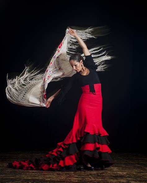 File:Flamenco dancer 3467.jpg - Wikimedia Commons