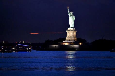 Statue of Liberty | Series 'The most grandiose statues and monuments ...