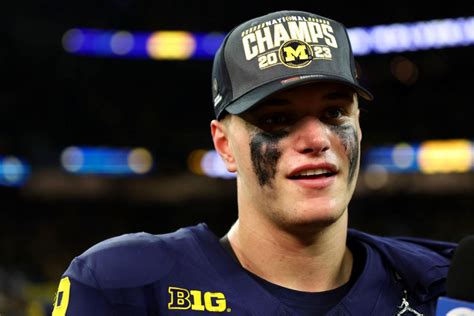 Michigan QB J.J. McCarthy Enters NFL Draft