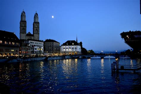 Zurich, Switzerland at night; September, 2018. : r/TravelPorn