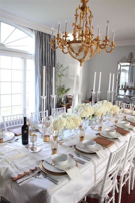 elegant setting | Shabbat dinner table, Shabbat dinner, Shabbos table