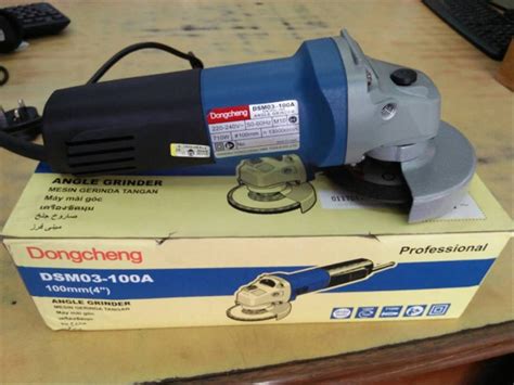 DONGCHENG - Dongcheng DSM03-100A Angle Grinder 100mm, 710W