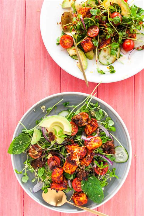 Harissa halloumi salad with tomato pesto • Delicious from scratch