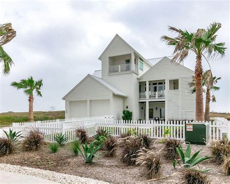 Modern Beach House Rental Port Aransas TX | Spoil yourself in 2021