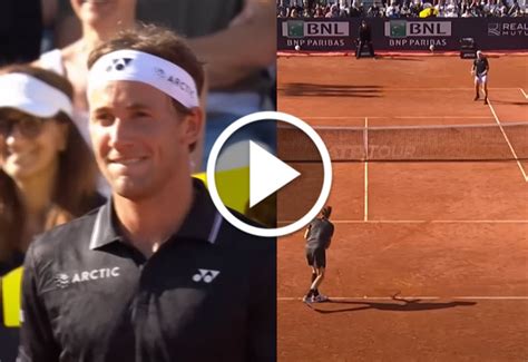 Alexander Bublik entertains with underarm serve vs. Casper Ruud in Rome - Tennis Tonic - News ...